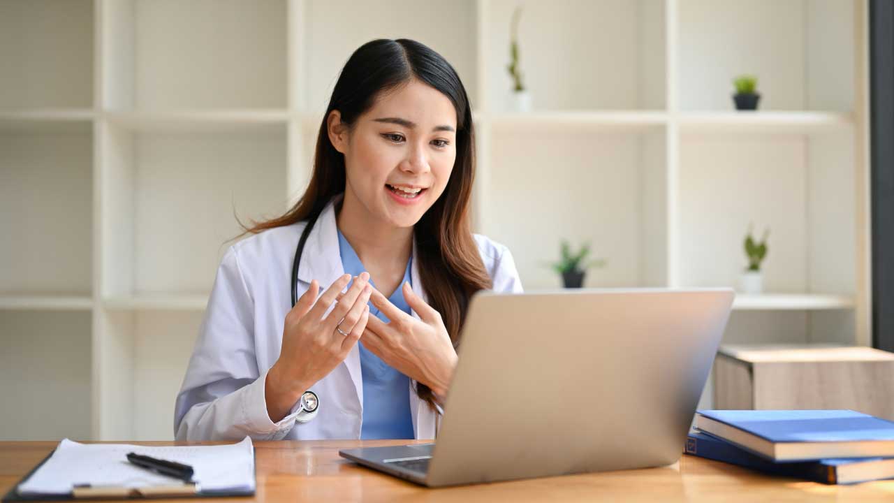 Como a Consulta Online com Psiquiatra Reduz Barreiras no Tratamento